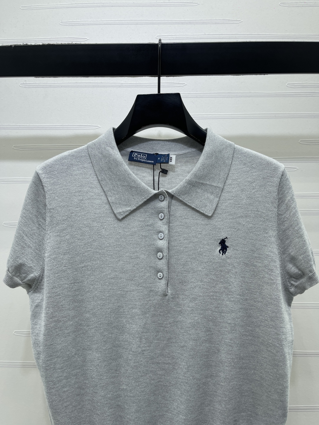 Women's short sleeves